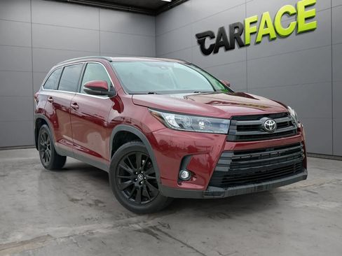 Used 2019 Toyota Highlander SE AWD/4WD image 1