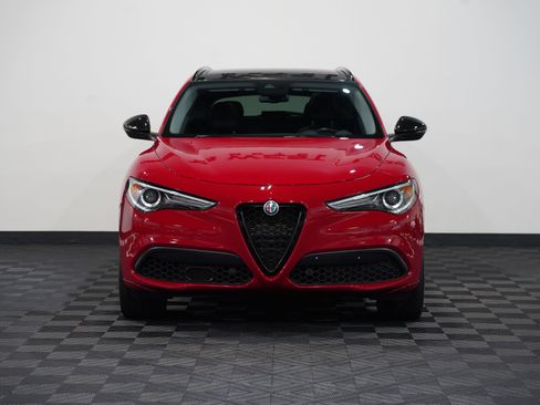 Used 2021 Alfa Romeo Stelvio Ti w/ Nero Edizione image 4