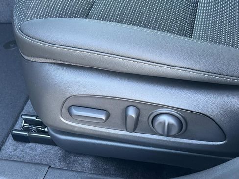 New 2026 Buick Envista Sport Touring w/ Convenience I Package FWD image 23