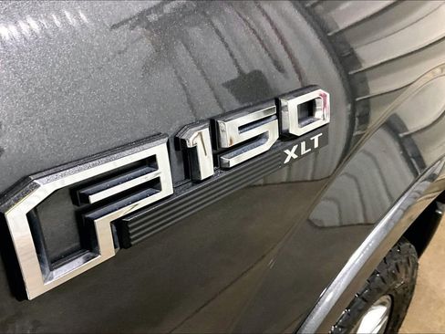 Used 2019 Ford F150 XLT w/ Equipment Group 302A Luxury image 26