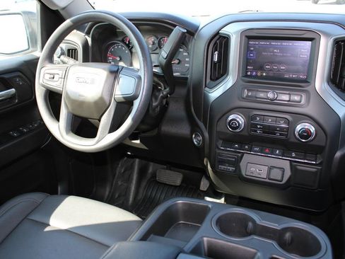 Used 2025 GMC Sierra 1500 Pro w/ Pro Value Package image 8