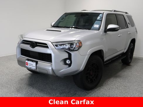 Certified 2023 Toyota 4Runner TRD Off-Road Premium image 2