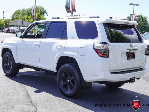 Used 2024 Toyota 4Runner SR5 AWD/4WD image 12