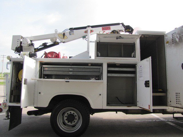 Used 2011 Ford F550 2WD Regular Cab Super Duty w/ Payload Upgrade Pkg image 14
