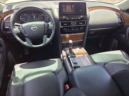 Used 2024 Nissan Armada SL w/ Captain's Chairs Package RWD image 7