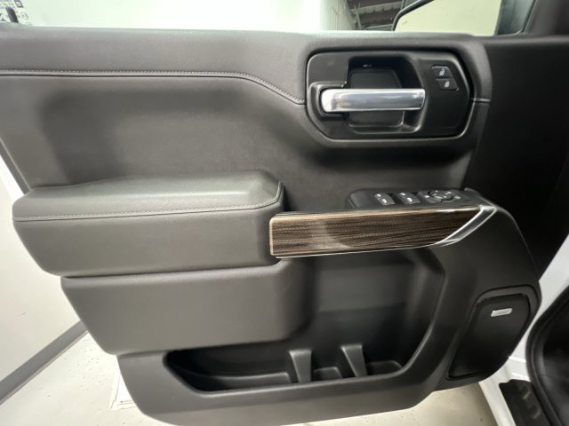 Certified 2020 Chevrolet Silverado 1500 RST AWD/4WD image 22