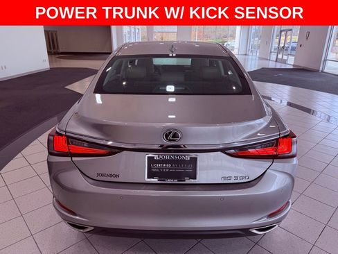 Certified 2021 Lexus ES 350 w/ Premium Package image 8