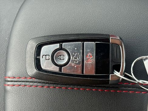 Used 2025 Ford Mustang GT Premium RWD image 37