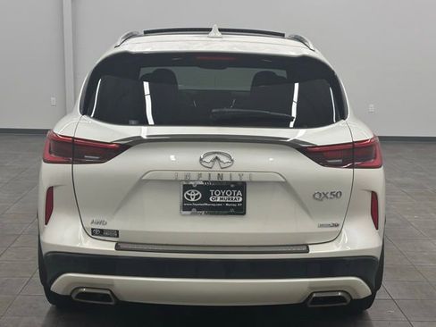 Used 2020 INFINITI QX50 Essential w/ Edition 30 Package image 3