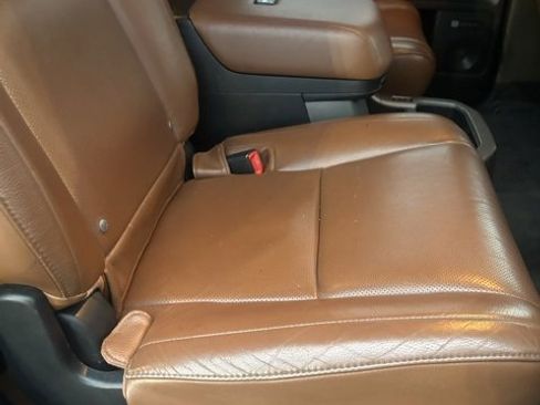 Used 2010 Toyota Sequoia Platinum image 5