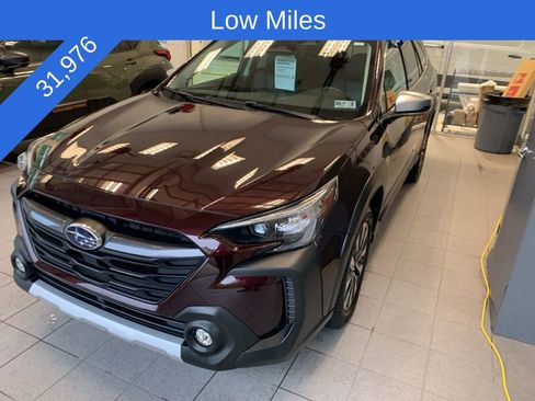 Used 2023 Subaru Outback Touring XT AWD/4WD image 2