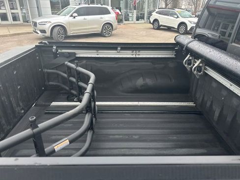 Used 2020 Nissan Frontier SV image 26