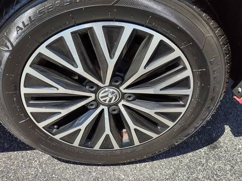 Used 2019 Volkswagen Jetta SE FWD image 38