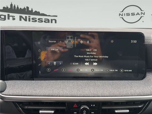 Used 2023 Nissan Kicks S FWD image 20