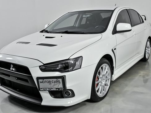 Used 2014 Mitsubishi Lancer Evolution GSR image 6