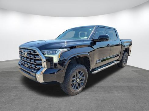 Used 2024 Toyota Tundra Platinum AWD/4WD image 3