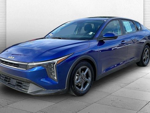 Used 2025 Kia K4 FWD image 3