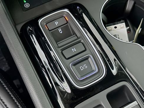 Certified 2025 Honda Pilot EX-L image 13