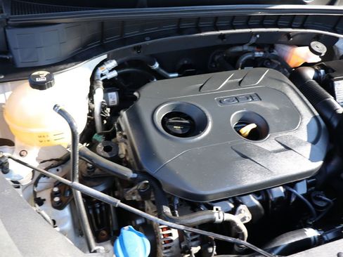 Used 2017 Hyundai Tucson SE image 37