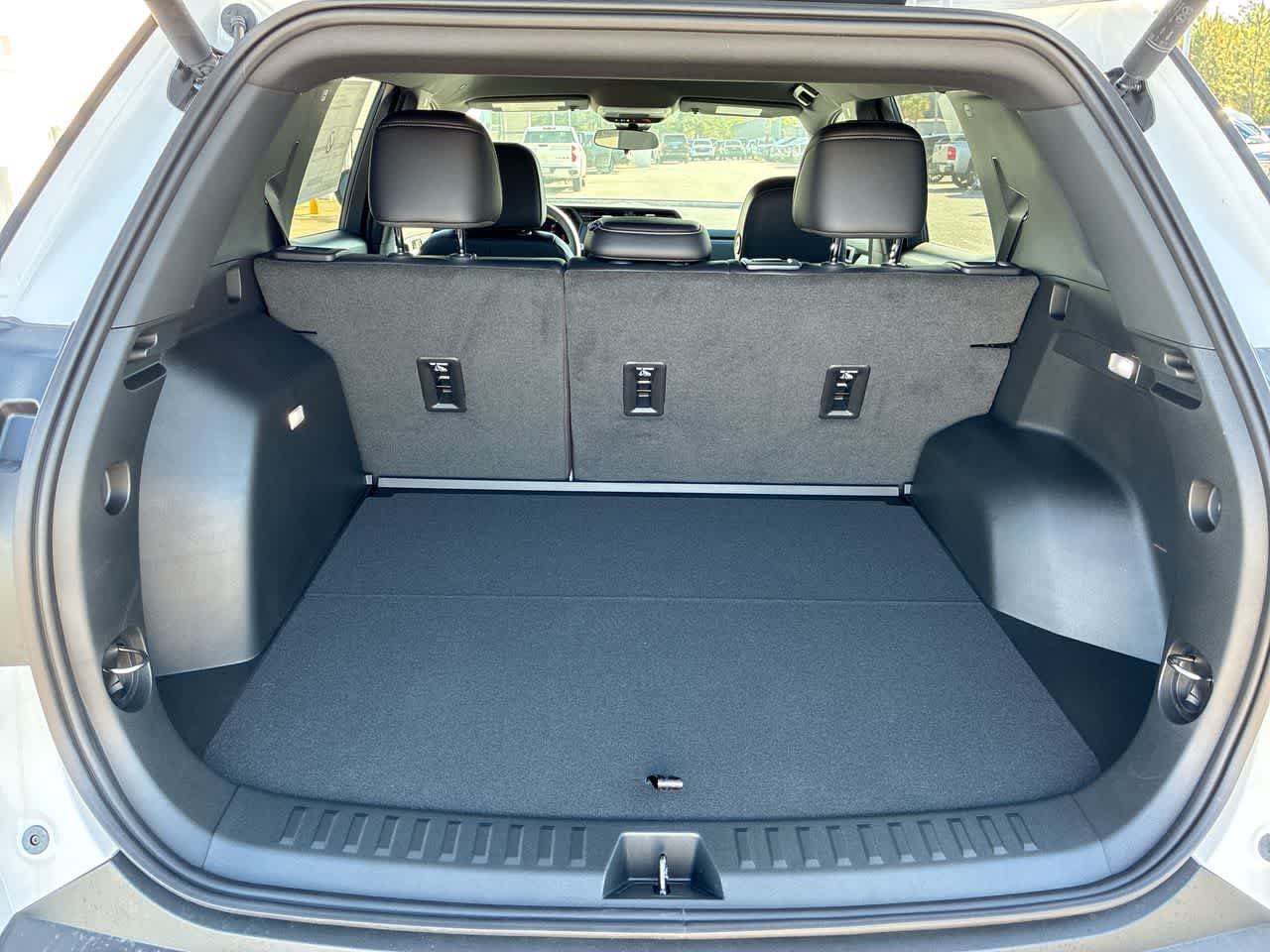 New 2026 GMC Terrain Elevation w/ Elevation Premium Package FWD image 25