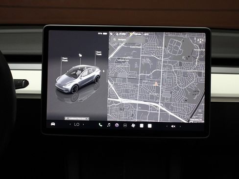 Used 2022 Tesla Model Y Performance image 42