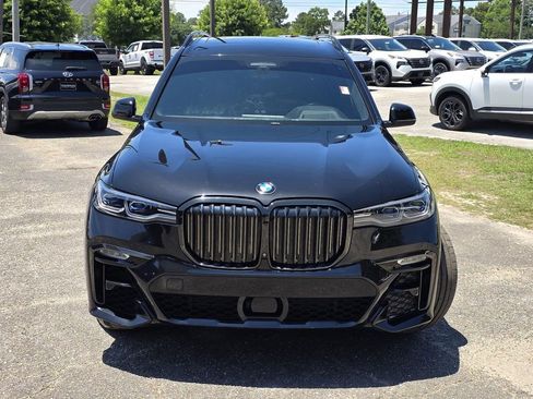 Used 2021 BMW X7 M50i AWD/4WD image 3