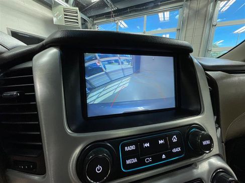 Used 2018 GMC Yukon XL SLT w/ Premium Edition AWD/4WD image 19
