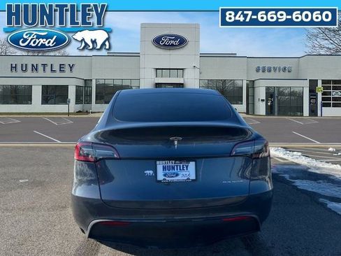 Used 2022 Tesla Model Y Long Range AWD/4WD image 5