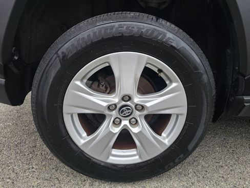 Used 2020 Toyota RAV4 XLE w/ All Weather Liner Package AWD/4WD image 13
