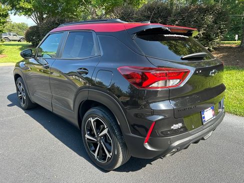 Used 2021 Chevrolet TrailBlazer RS w/ Sun and Liftgate Package FWD image 17