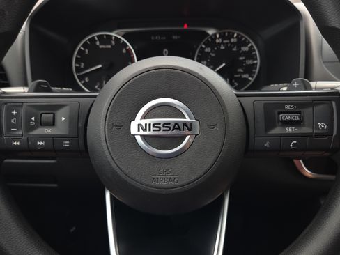 Used 2021 Nissan Rogue S AWD/4WD image 25