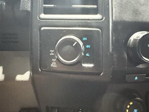 Used 2015 Ford F150 XL w/ Equipment Group 101A Mid AWD/4WD image 17