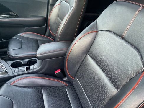 Used 2020 Kia Niro Touring image 21