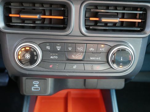 Used 2022 Ford Maverick XLT w/ XLT Luxury Package FWD image 23