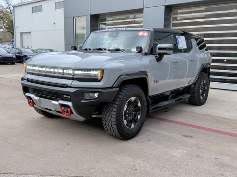 Used 2024 GMC Hummer EV 3X w/ Extreme Off-Road Package image 3