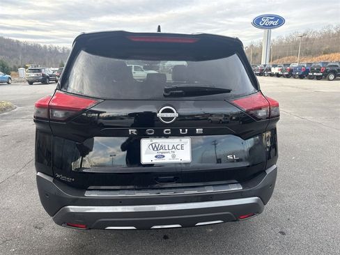 Used 2023 Nissan Rogue SL w/ SL Premium Package image 5