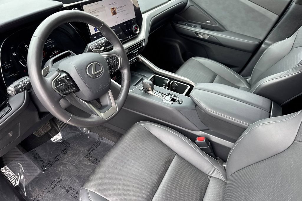 Used 2024 Lexus TX 350 FWD w/ Captains Chair Package image 12