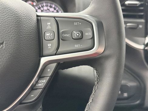 New 2025 RAM 2500 Big Horn AWD/4WD image 14