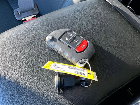 Used 2023 Jeep Wrangler Rubicon w/ Cold Weather Group image 15