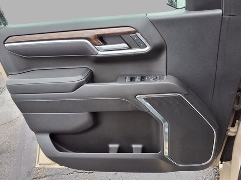 Used 2023 GMC Sierra 1500 Elevation image 14