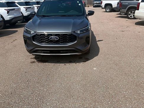 Used 2025 Ford Escape ST-Line FWD image 3