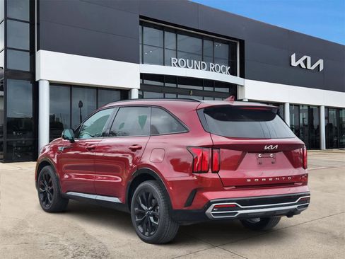 Certified 2022 Kia Sorento SX image 6