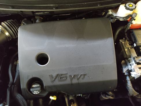 Used 2022 Chevrolet Traverse LT w/ LPO, Floor Liner Package AWD/4WD image 30
