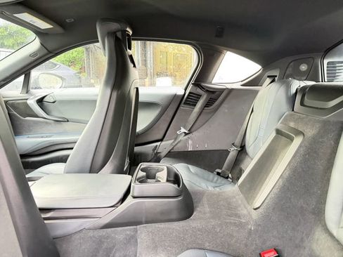 Used 2015 BMW i8 AWD/4WD image 16