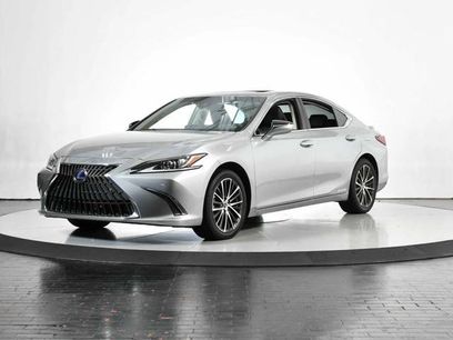 Certified 2022 Lexus ES 300h w/ Premium Package