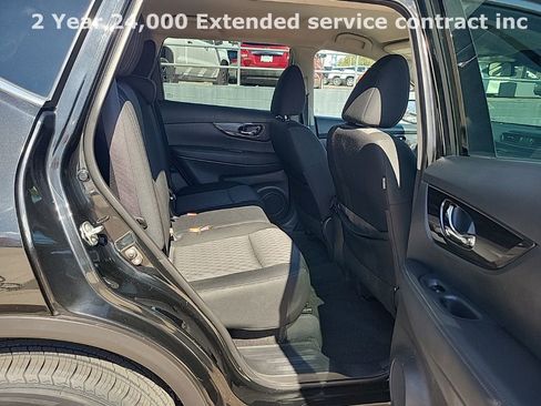 Used 2019 Nissan Rogue SV image 16