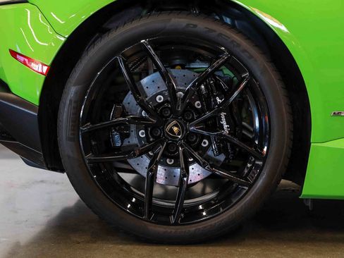 Used 2015 Lamborghini Huracan LP 610-4 AWD/4WD image 14