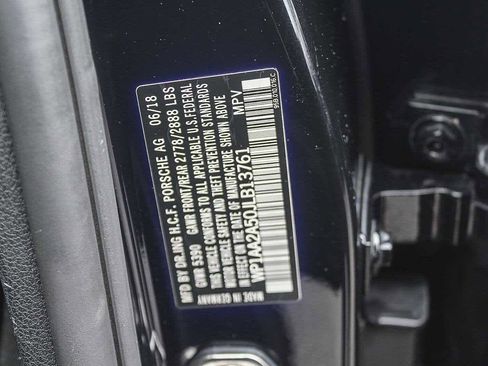 Used 2018 Porsche Macan Sport Edition AWD/4WD image 28
