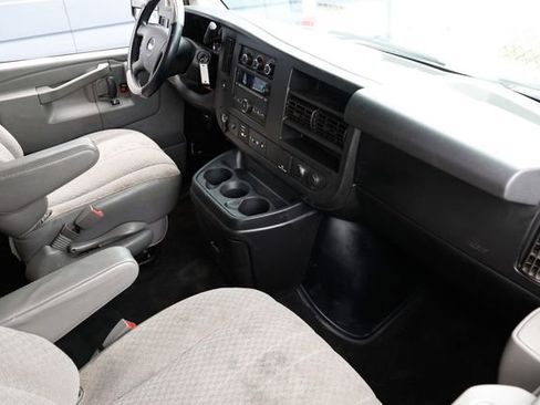 Used 2018 Chevrolet Express 3500 LT w/ LT Preferred Equipment Group image 15