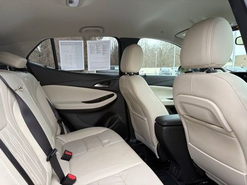 Used 2024 Buick Encore GX Avenir w/ Avenir Convenience Package image 18